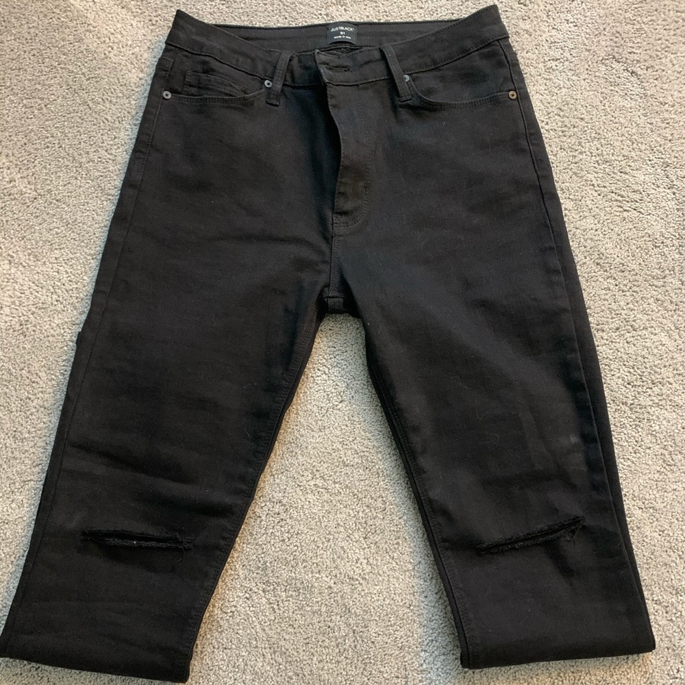 Skinny Black Jean Legging with knee destruction